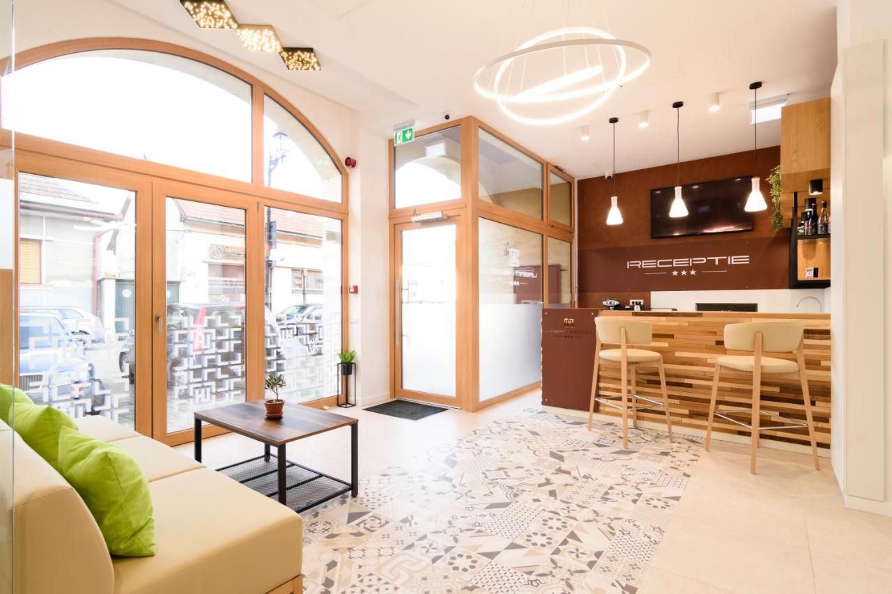 Hotel Urban بايا ماري المظهر الخارجي الصورة