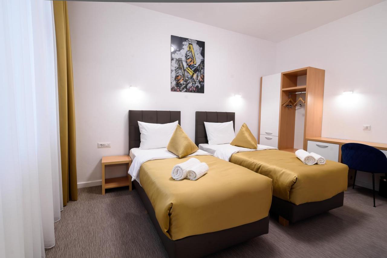 Hotel Urban بايا ماري المظهر الخارجي الصورة