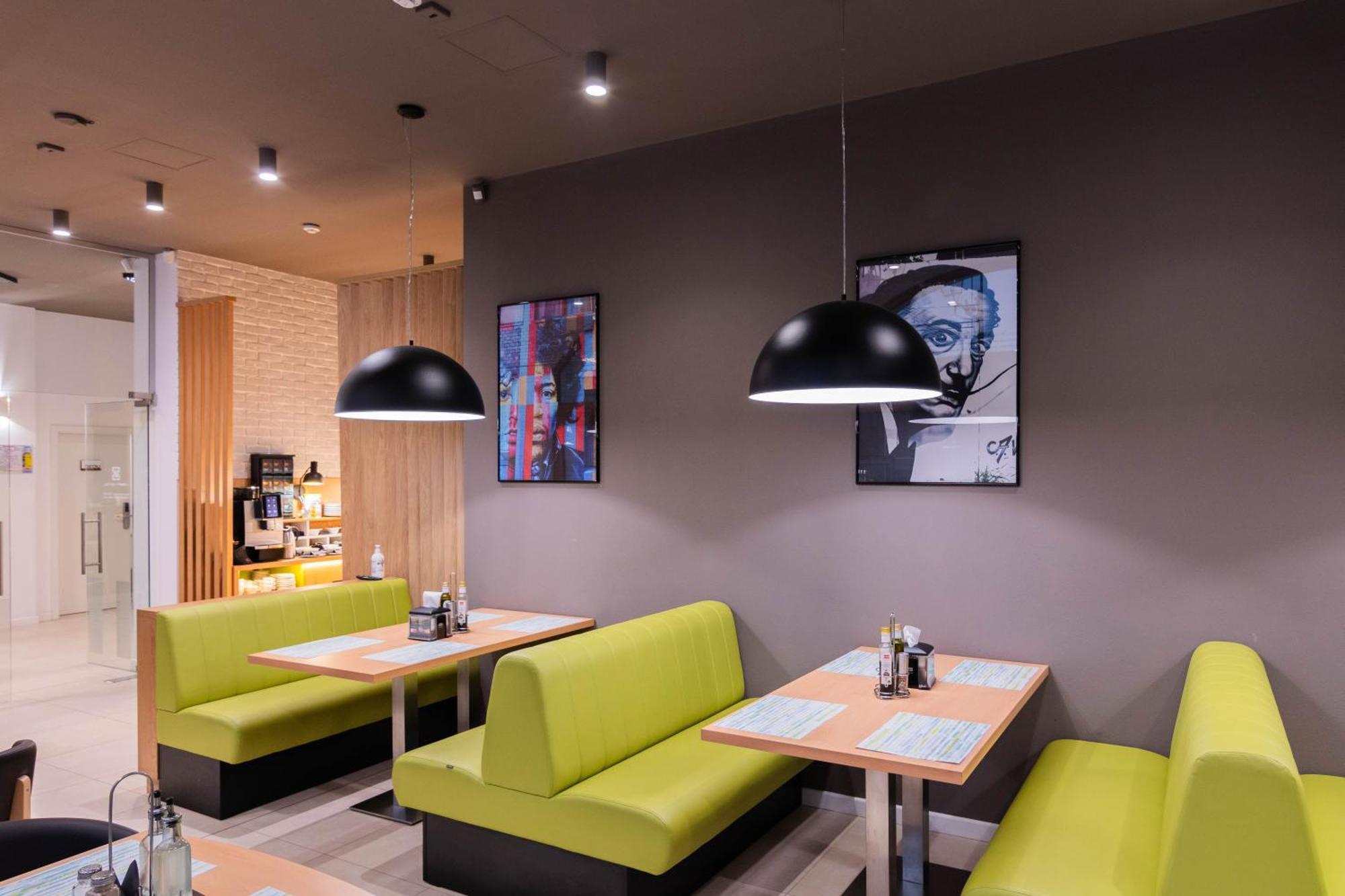 Hotel Urban بايا ماري المظهر الخارجي الصورة
