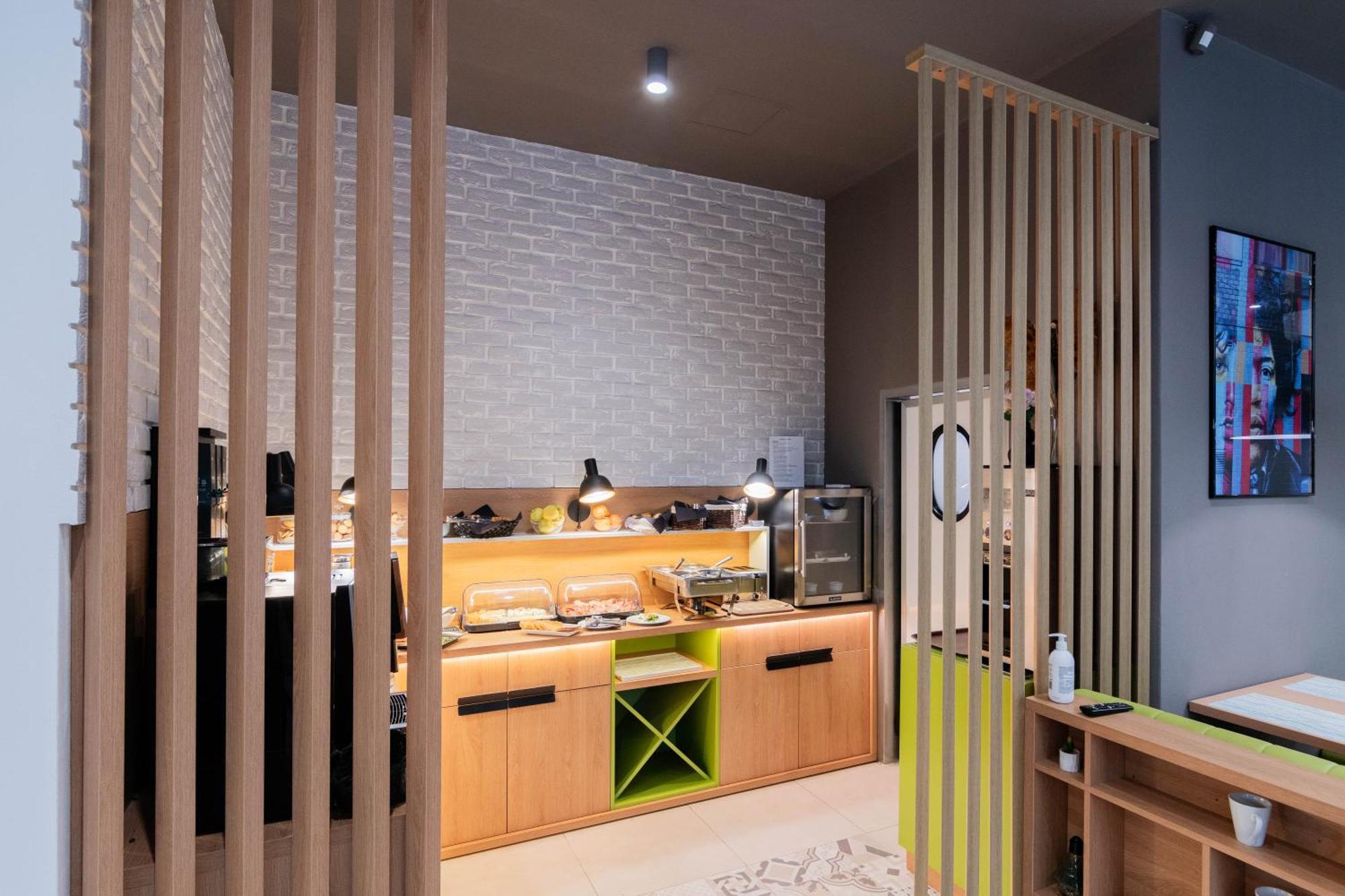 Hotel Urban بايا ماري المظهر الخارجي الصورة