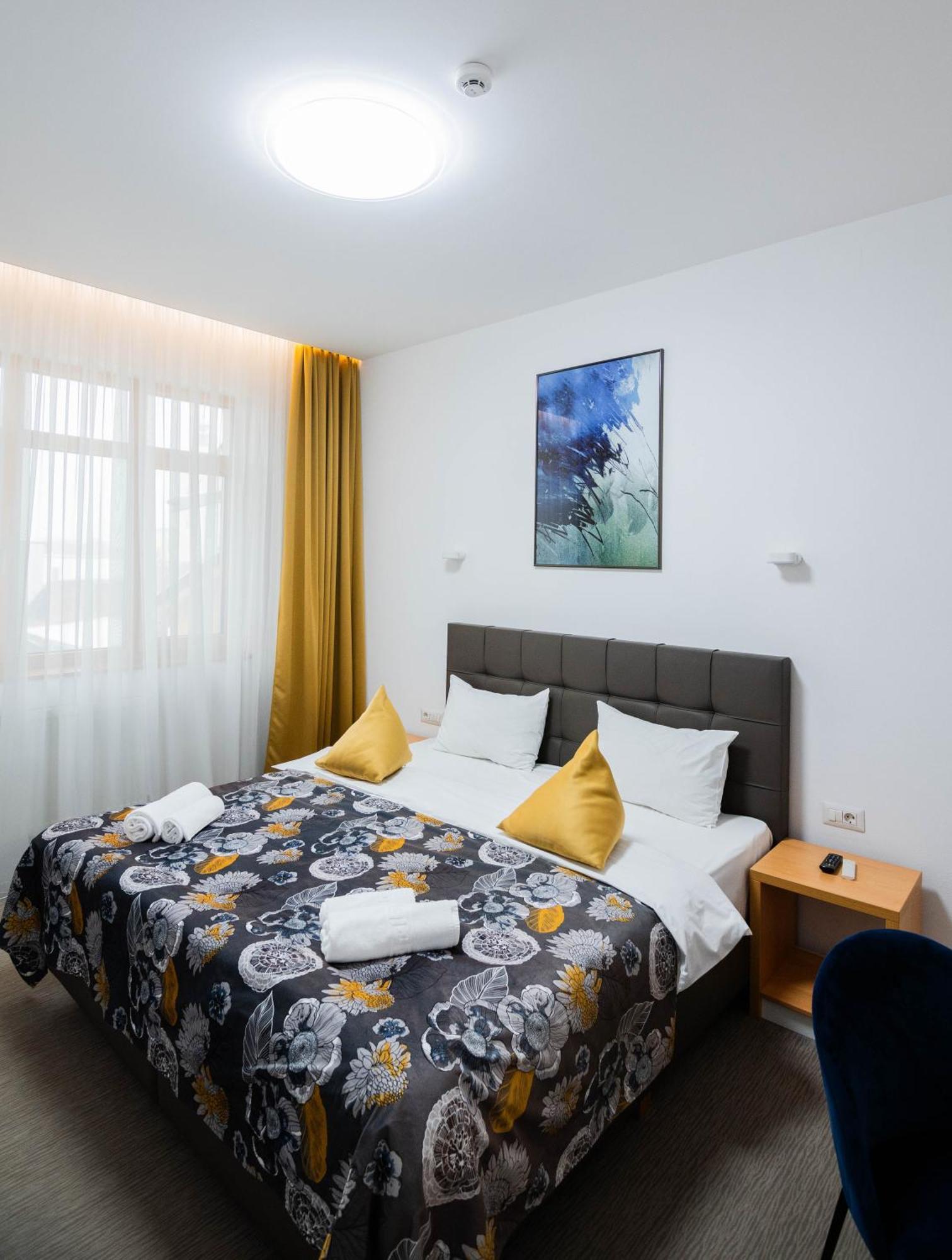 Hotel Urban بايا ماري المظهر الخارجي الصورة