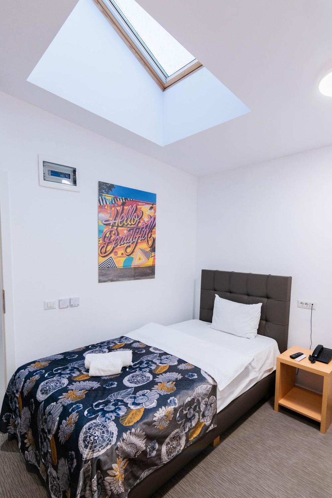Hotel Urban بايا ماري المظهر الخارجي الصورة